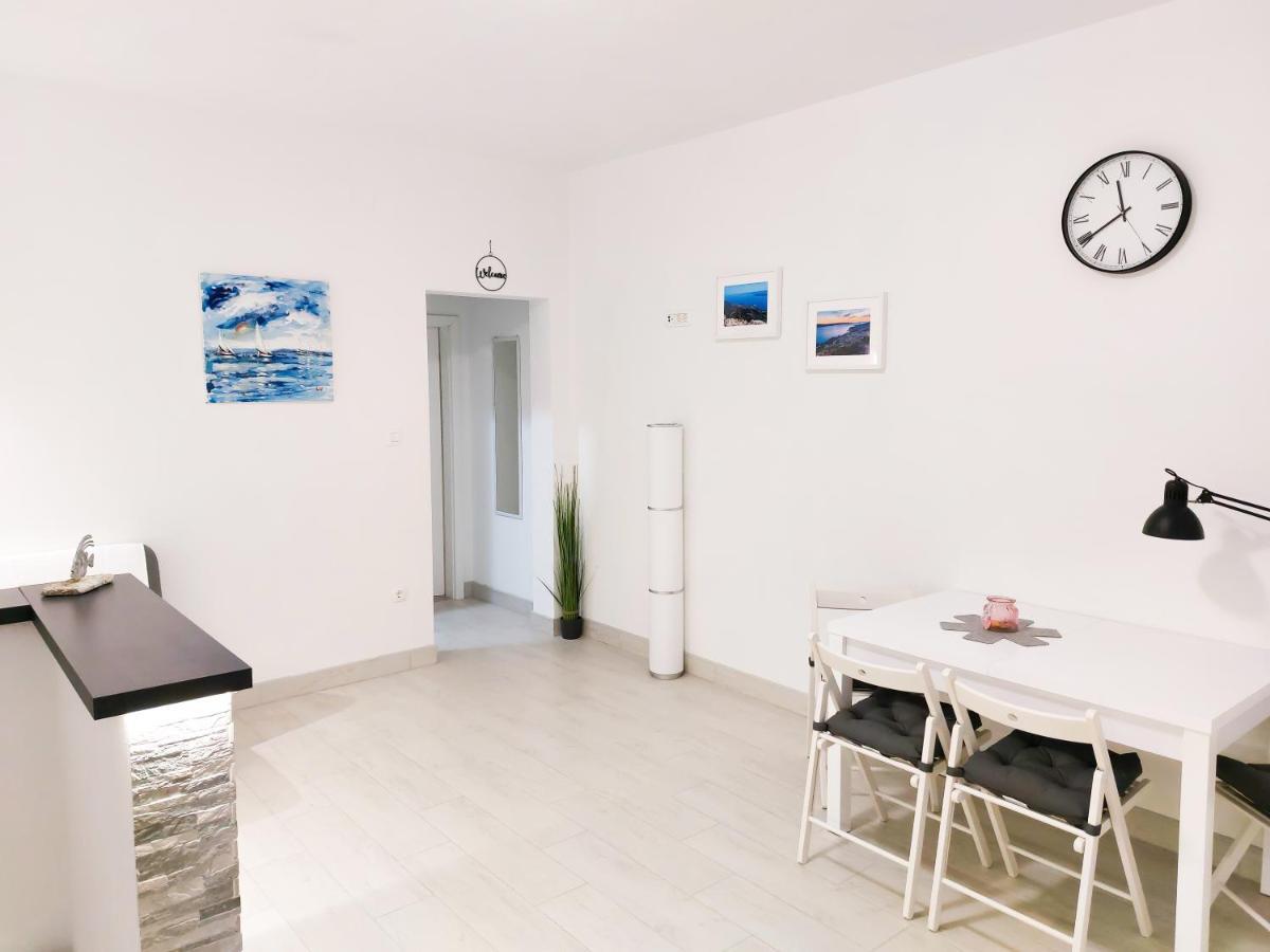 Apartment Bol - Sea, Sand And Happiness Kültér fotó
